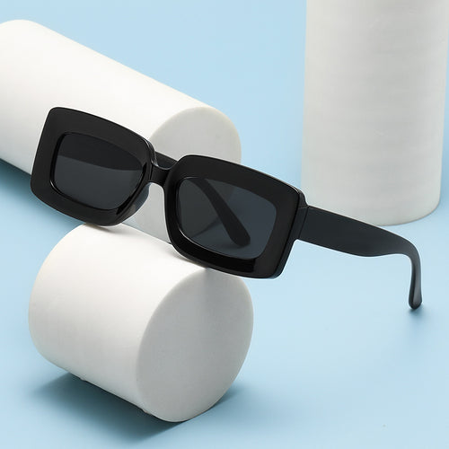 Dame trendy kvadratiske solbriller med elegant plastisk ramme Luvikno