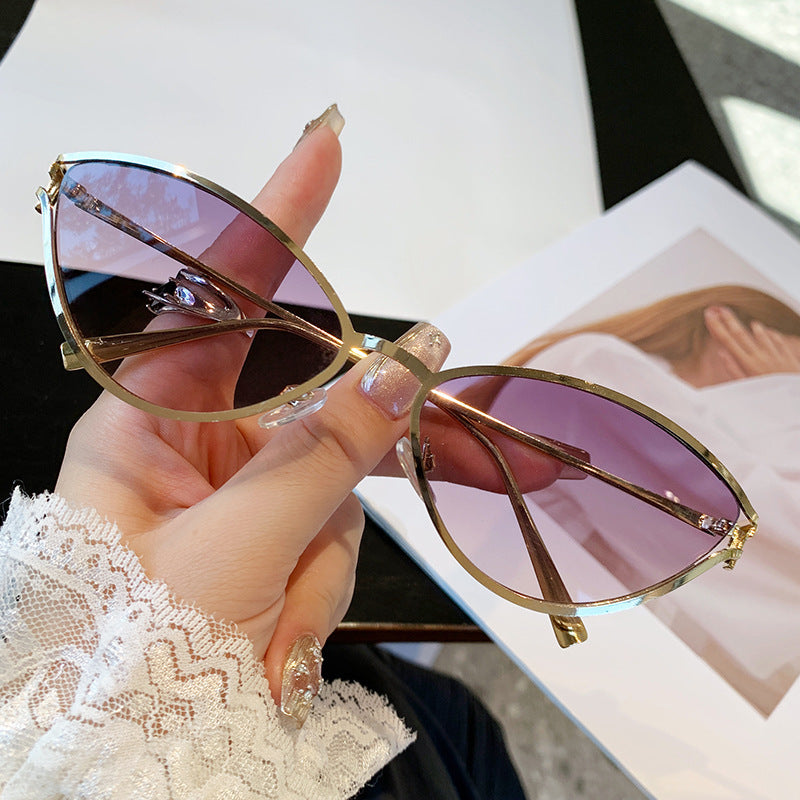 Dame Cat-Eye solbriller med elegant metallramme og UV-beskyttelse Luvikno