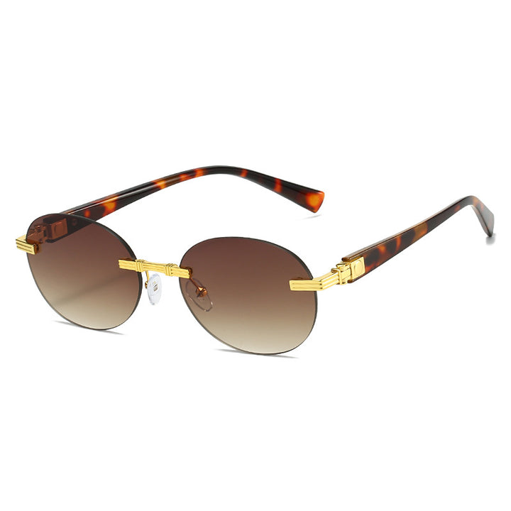 Dame motefull solbrille med gjennomsiktig ramme og fleksibel nesestøtte Luvikno