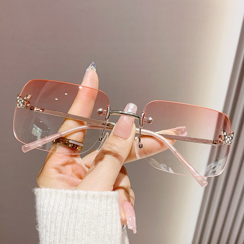 Dame elegant oversized solbriller med vevd gullramme Luvikno