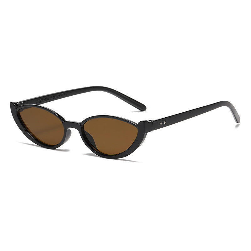 Dame elegant solbrille i stilfull kattøye-design Luvikno