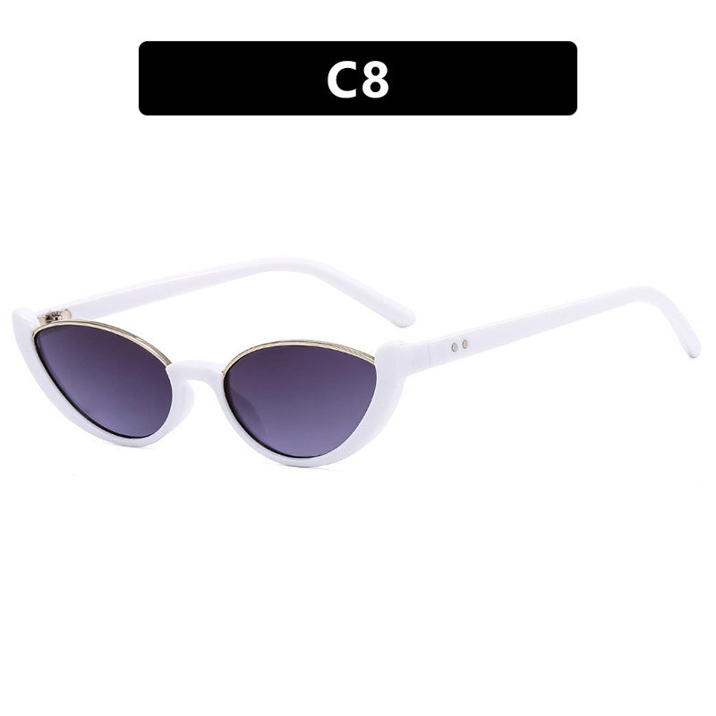 Dame Cat-Eye solbriller med speilte glass og elegant ramme Luvikno