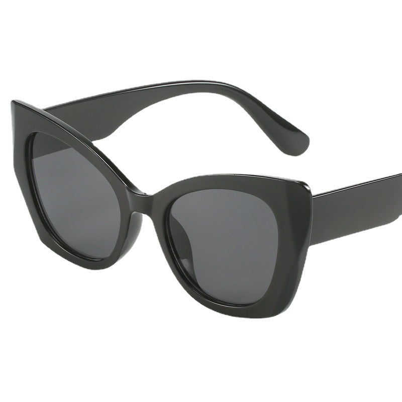 Dame Modische Cat-Eye Solbrille med elegant design Luvikno
