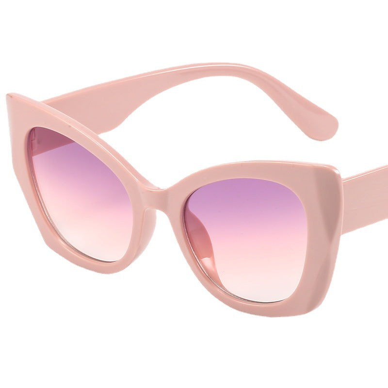 Dame Modische Cat-Eye Solbrille med elegant design Luvikno