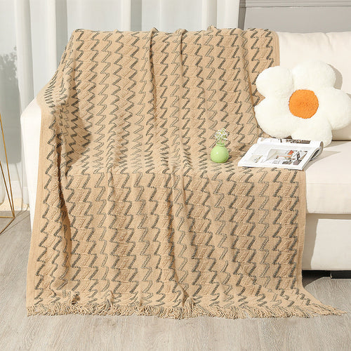 Kvinnens dekorative zigzag strikket teppe Luvikno