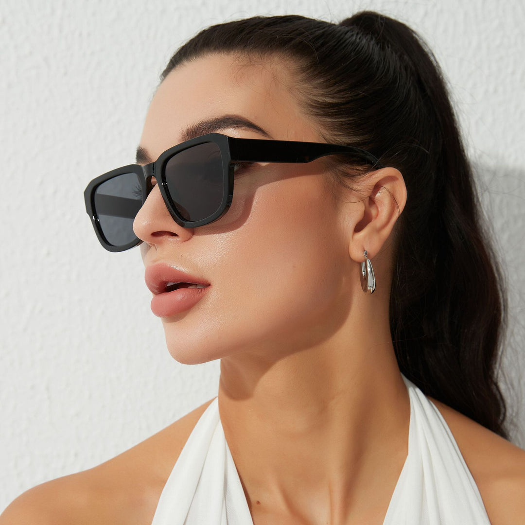 Dame moderne solbriller i stilfull oversized stil Luvikno