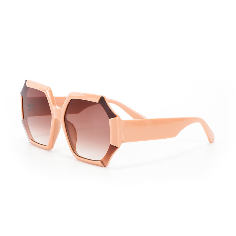 Dame moterelatert solbrille med fasettert ramme Luvikno