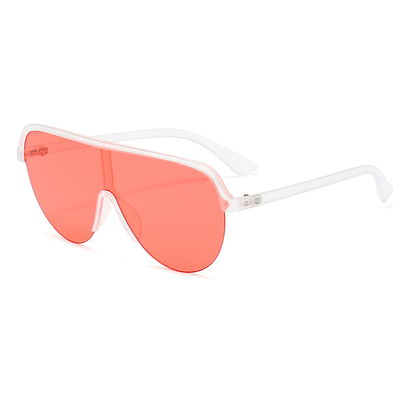 Dame sports solbriller i moderne pilotdesign Luvikno