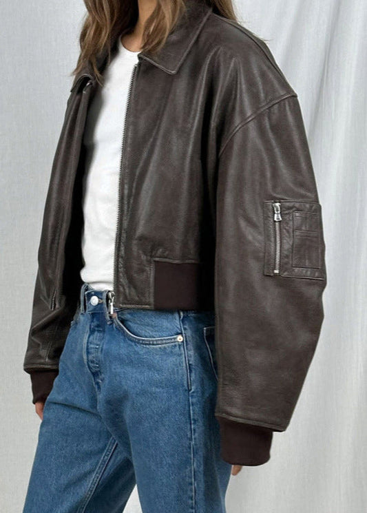 Luvik | Charm Nahkabomberi