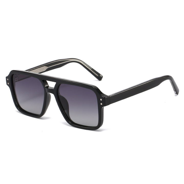 Damer mote solbrille i elegant skilpaddedesign Luvikno