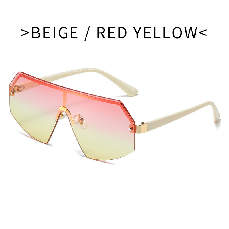 Dame futuristisk oversized solbrille med innovativ ramme Luvikno