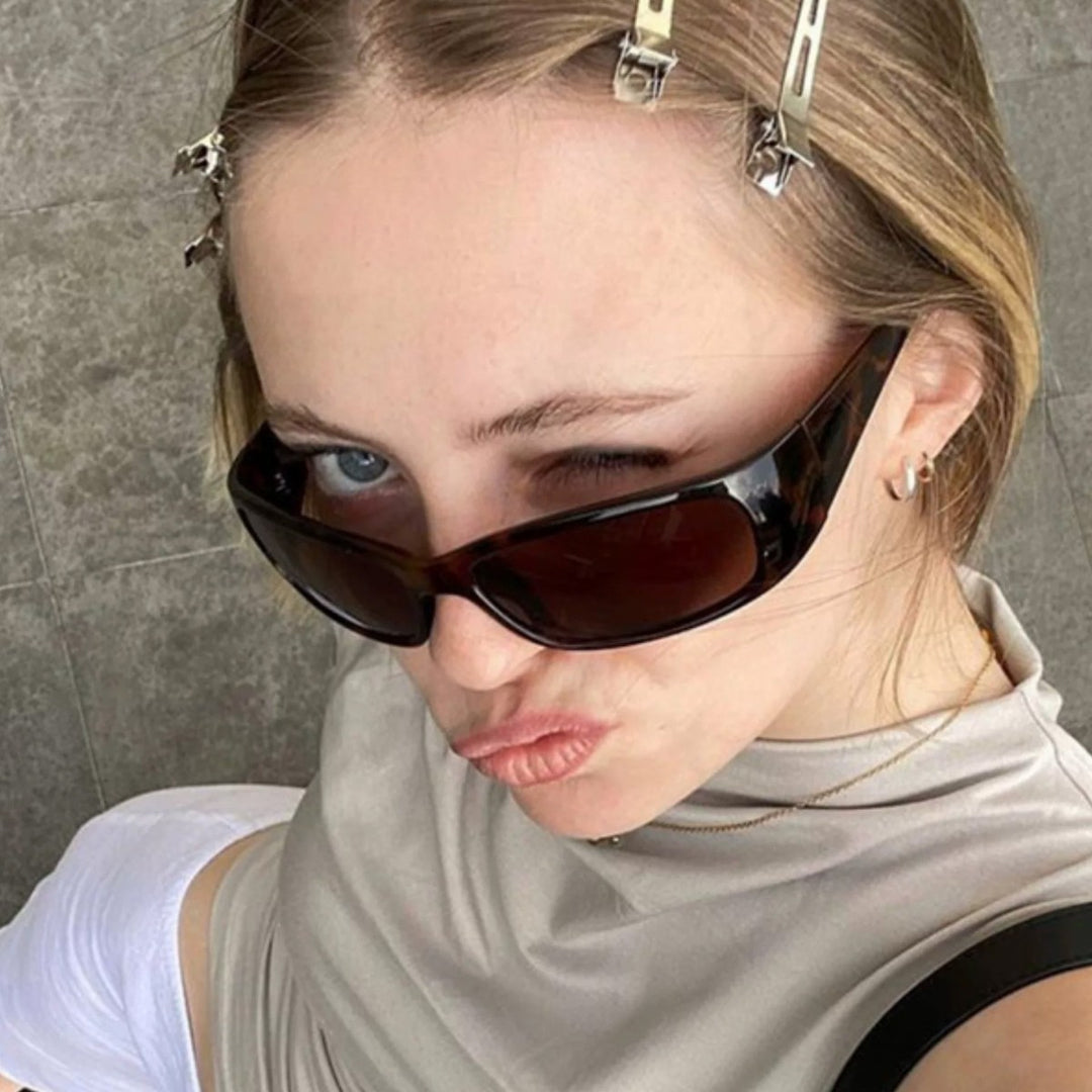 Dame solbrille i elegant retro-inspirert design Luvikno