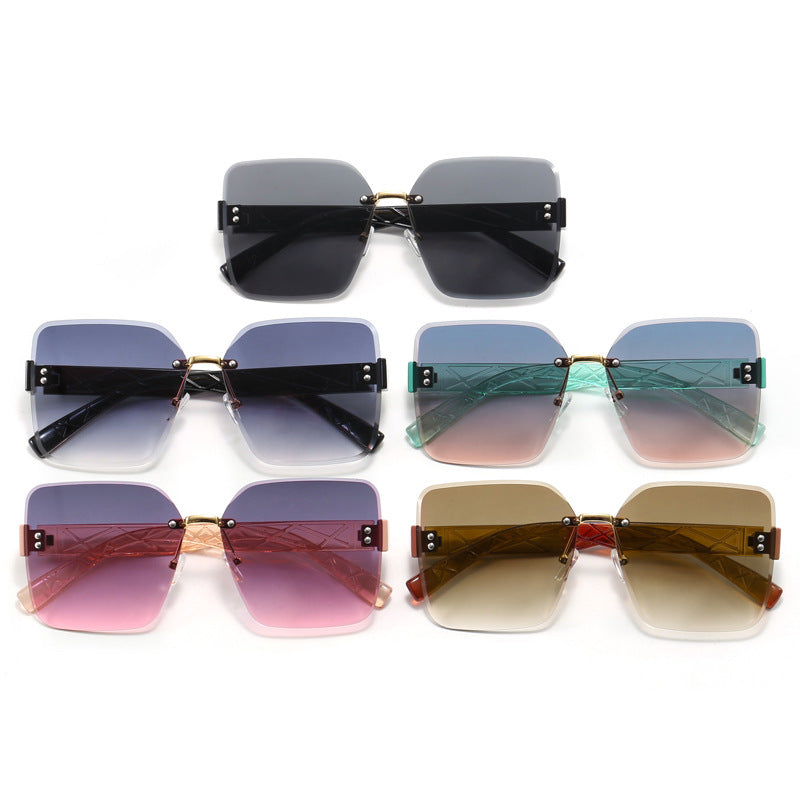 Damer oversized kvadratisk solbrille med moderne dekor Luvikno