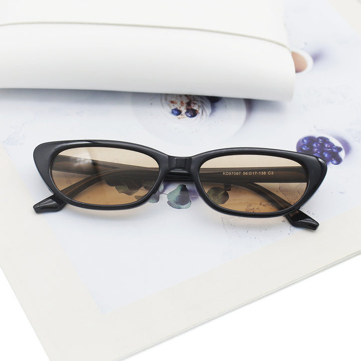 Dame Cat-Eye solbriller med eksklusiv design Luvikno