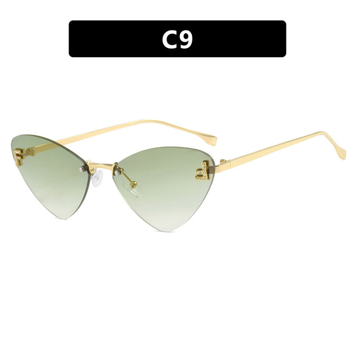Damer ekstravagante Cat-Eye solbriller med glitrende detaljer Luvikno