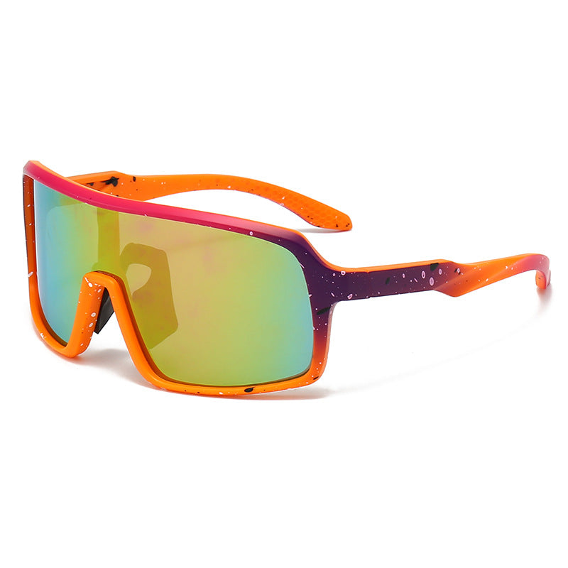 Dame fashion solbrille i futuristisk design med store glass Luvikno