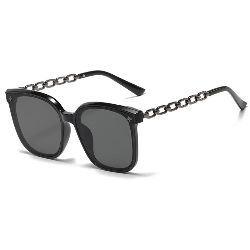 Dame ekstrastor solbrille med modig kjedeinnramming Luvikno