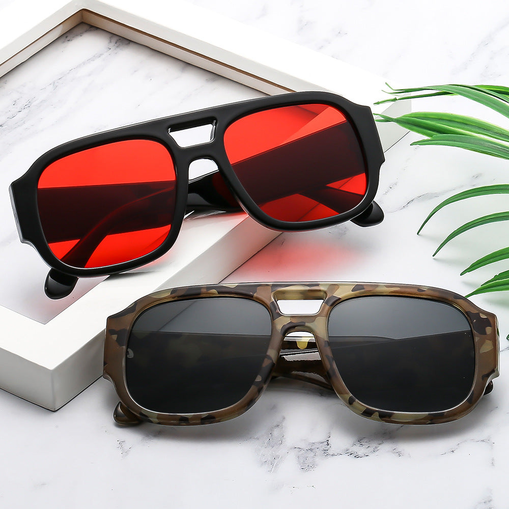 Dame Sporty solbriller i moderne design med praktisk UV-beskyttelse Luvikno
