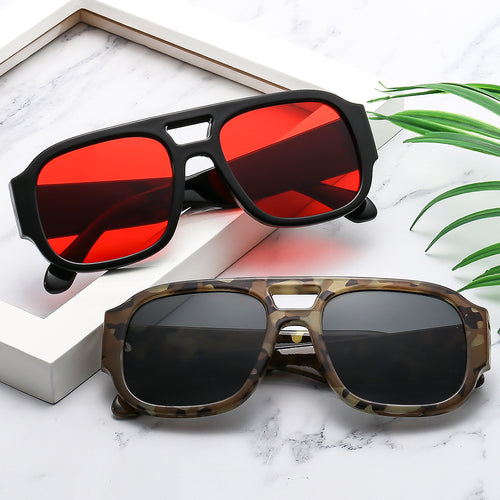 Dame Sporty solbriller i moderne design med praktisk UV-beskyttelse Luvikno