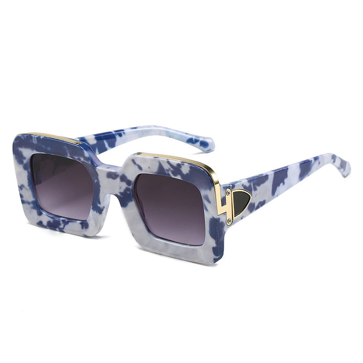 Dame kvadratisk solbrille med luksuriøs design og gyldne accenter Luvikno