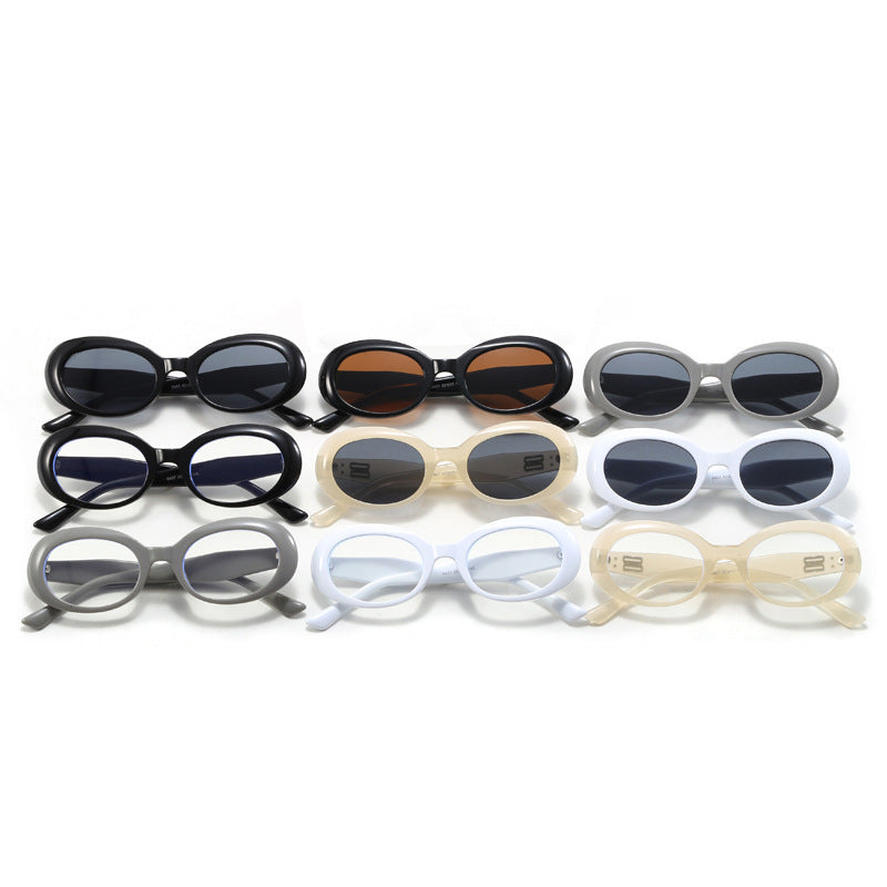 Dame retro-inspirert solbrille med bred ramme Luvikno