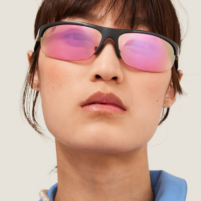 Dame fashion solbriller med polarisert glass og stilfull ramme Luvikno