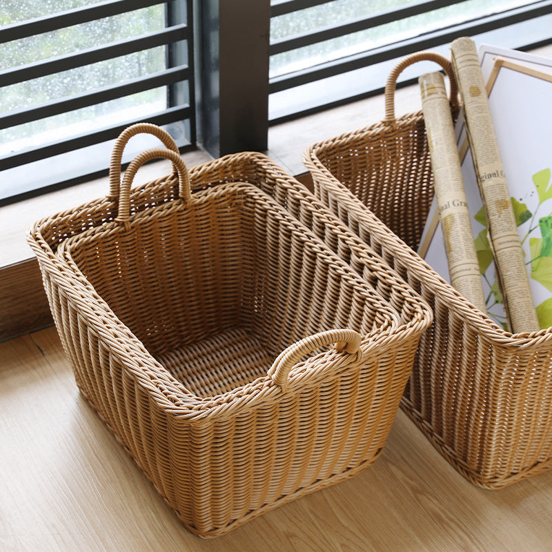 Unisex Romslig oppbevaringskurv laget av flettet rattan Luvikno