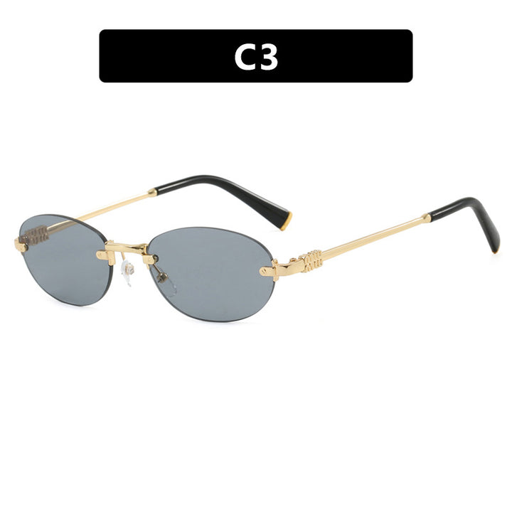 Dame moterimessig solbrille med oval ramme og elegante aksenter Luvikno