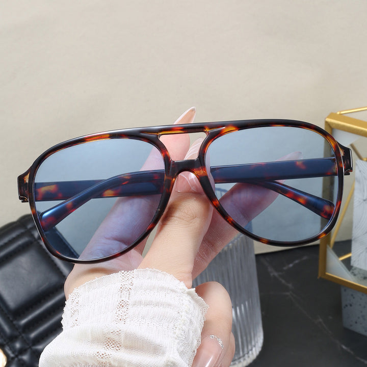 Dame Oversized Solbrille med sportslig design Luvikno