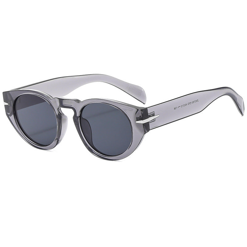 Dame moteriktig solbrille med unikt design og polariserende glass Luvikno