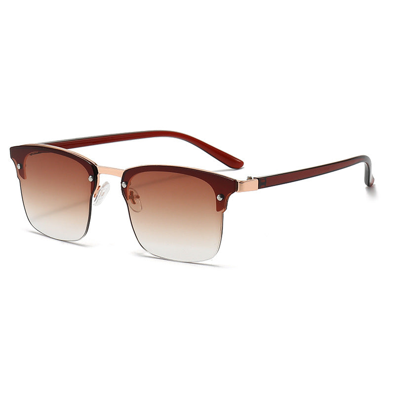 Dame moteriktig kvadratisk solbrille med robust ramme Luvikno