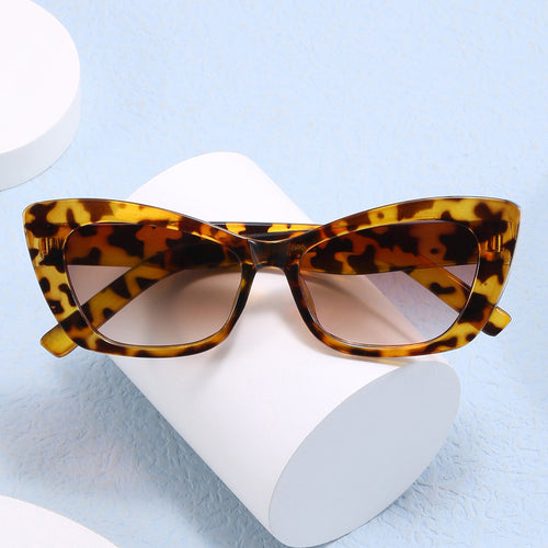 Damer Cat-Eye solbriller med stilige elementer Luvikno