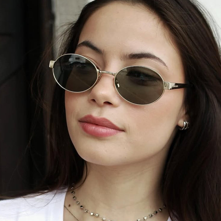 Dame rund brille med elegant metallramme og justerbare nesepads Luvikno