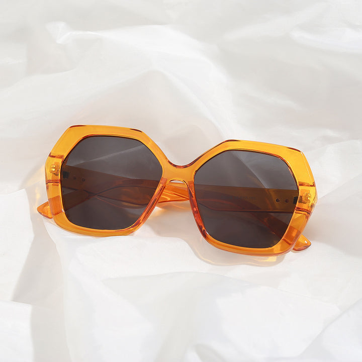 Dame geometrisk solbrille med iøynefallende design Luvikno