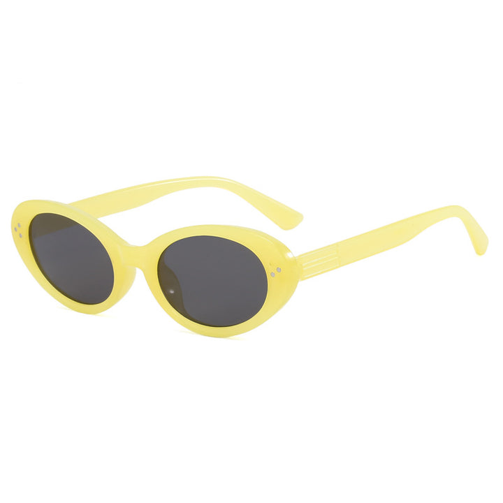 Damer moteriktig solbrille i elegant ovalt design Luvikno
