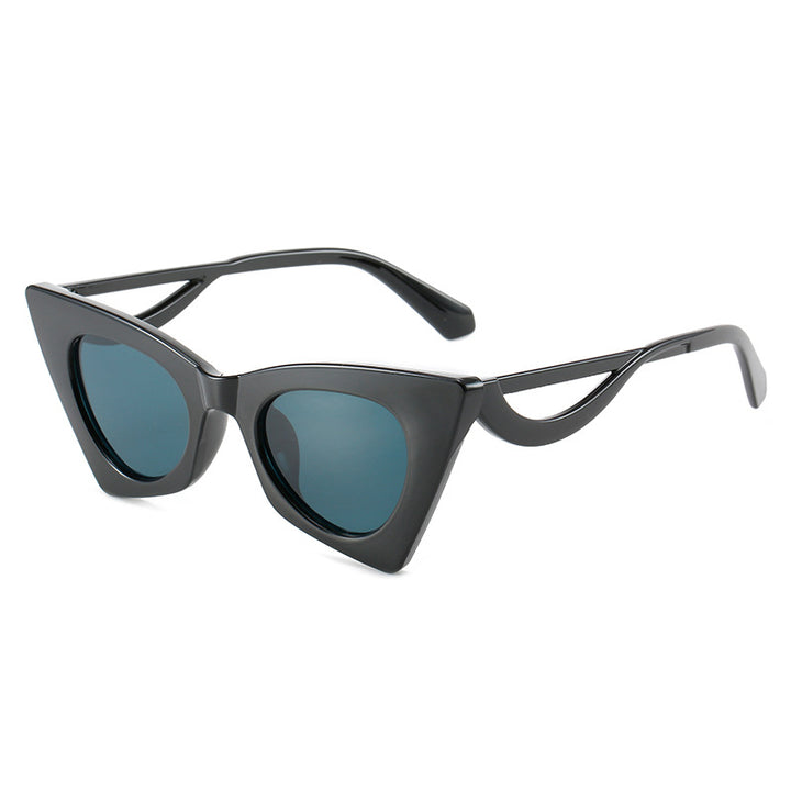 Dame Cat-Eye solbriller med elegante designelementer Luvikno