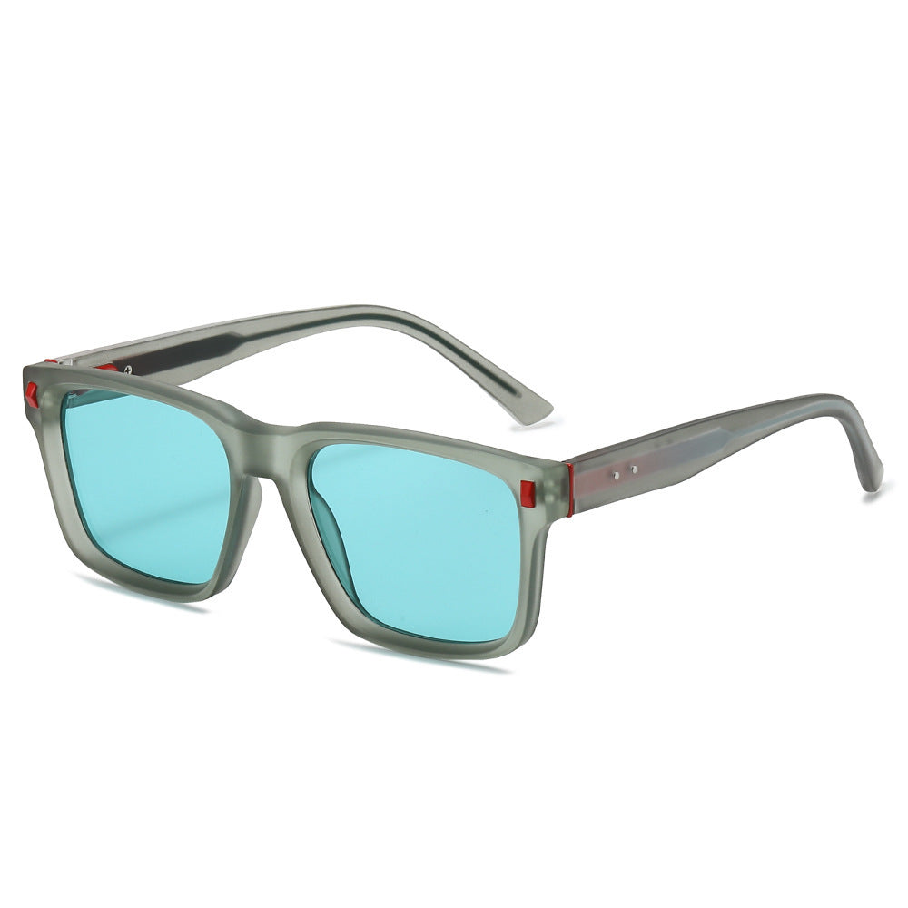 Dame Fashion-solbrille med UV400-beskyttelse og moderne, kantete design Luvikno