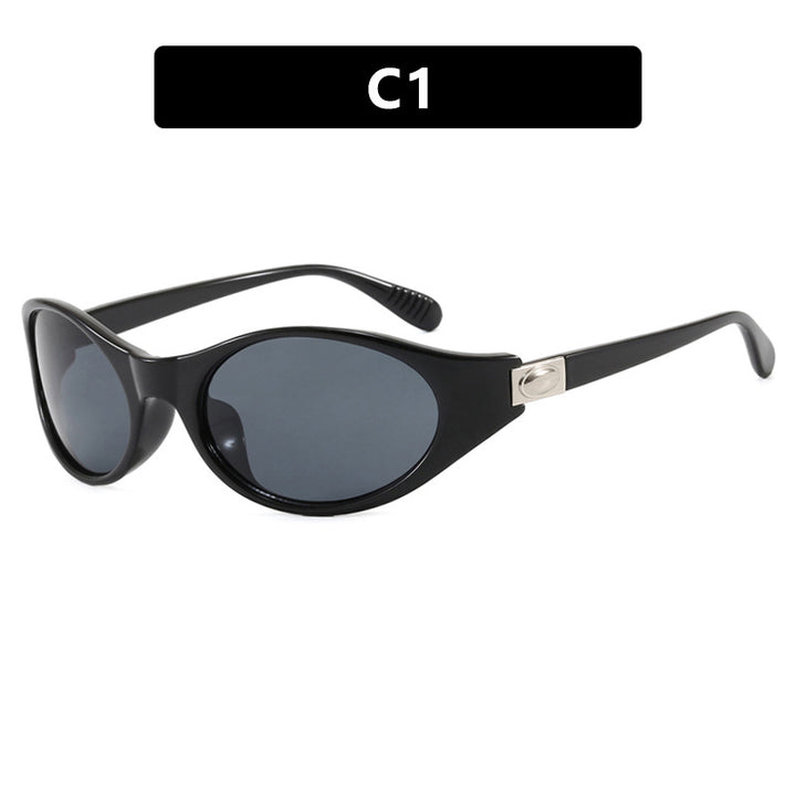 Dame stilfull solbrille i elegant ovalt design med beskyttende UV-filter Luvikno