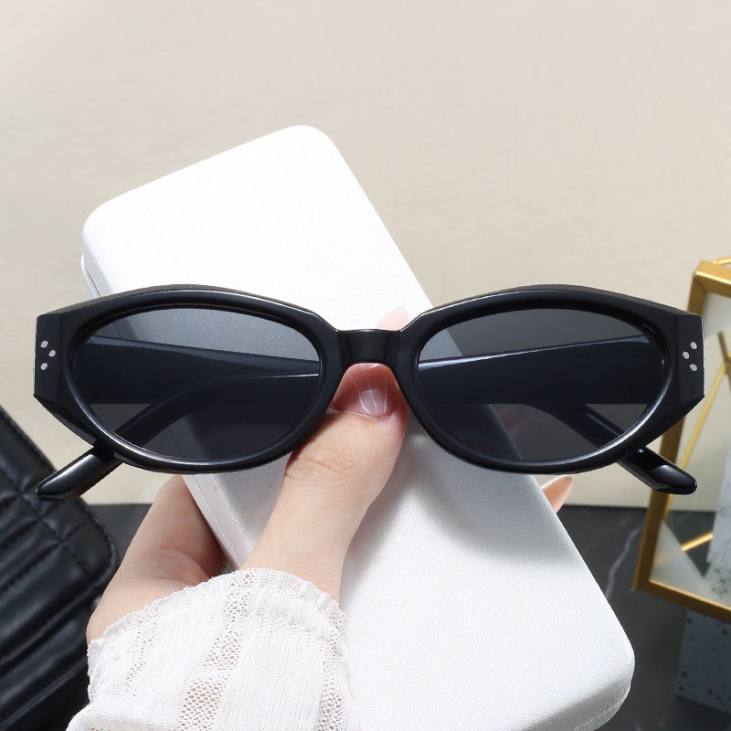 Dame moteriktig solbrille med dyremønster og stilfull ramme Luvikno