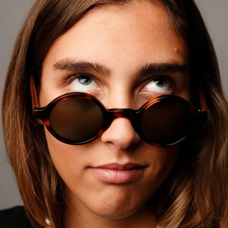 Damer rund solbrille med innovativ design og UV-beskyttelse Luvikno