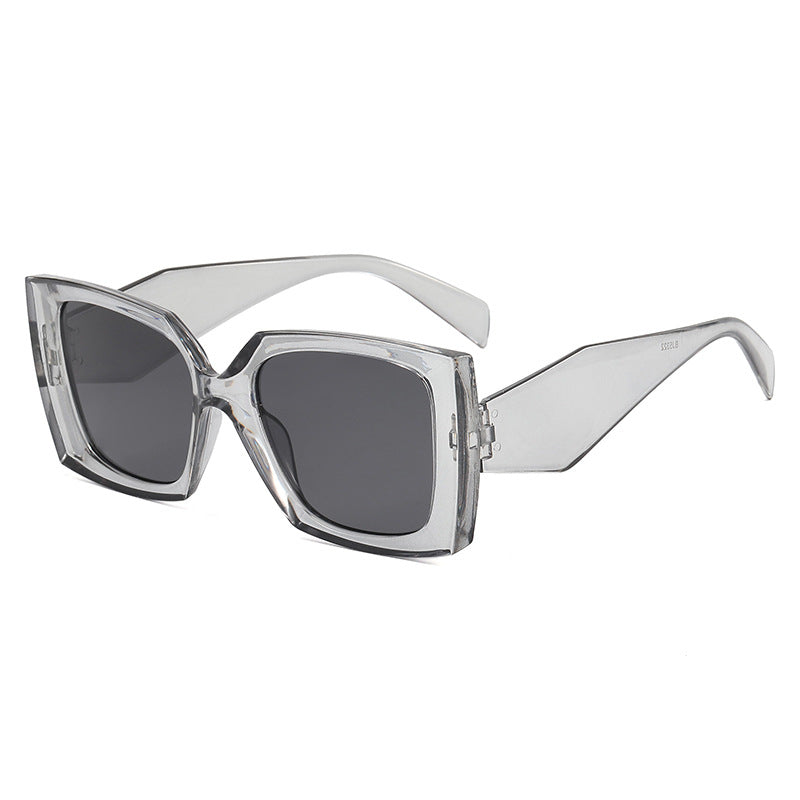 Damer Ekstraordinær Oversized-solbrille i moderne design Luvikno