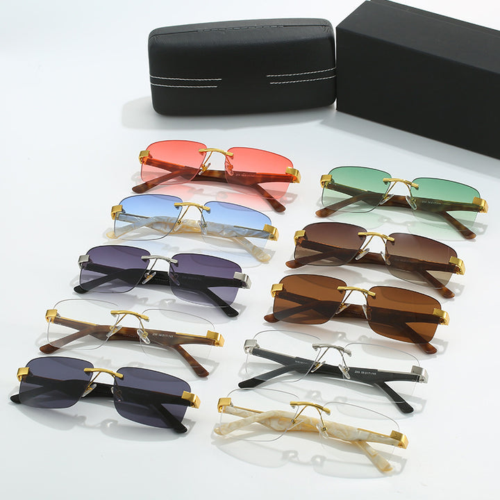 Dame moteriktig halvrammebrille med elegant metall- og plastmix Luvikno
