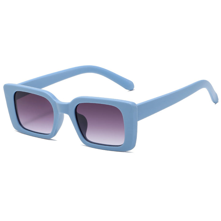 Dame moteriktig kvadratisk solbrille med bred, blank ramme Luvikno