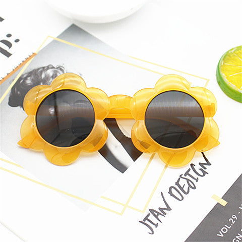 Dame solbrille i leken blomsterdesign Luvikno