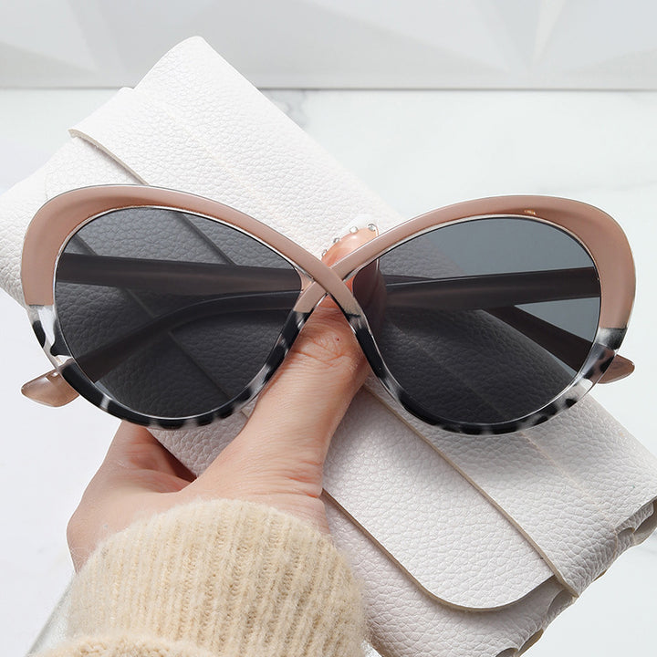 Dame Cat-Eye solbriller med speilfolierte glass Luvikno