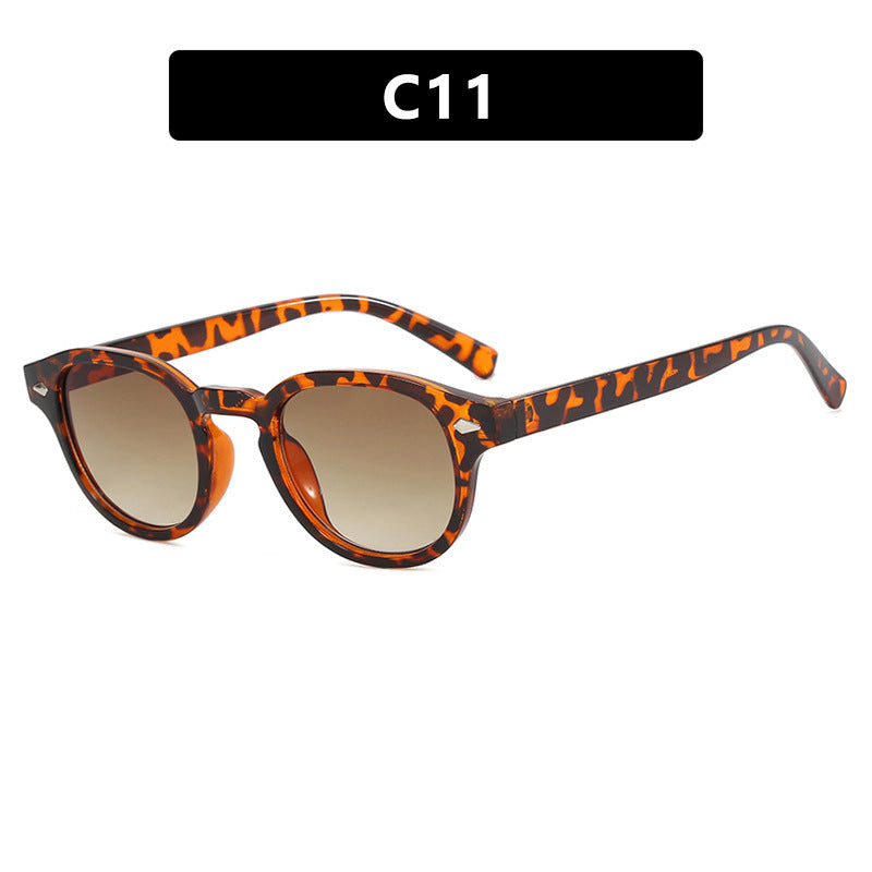 Dame moteriktig solbrille i elegant stil Luvikno