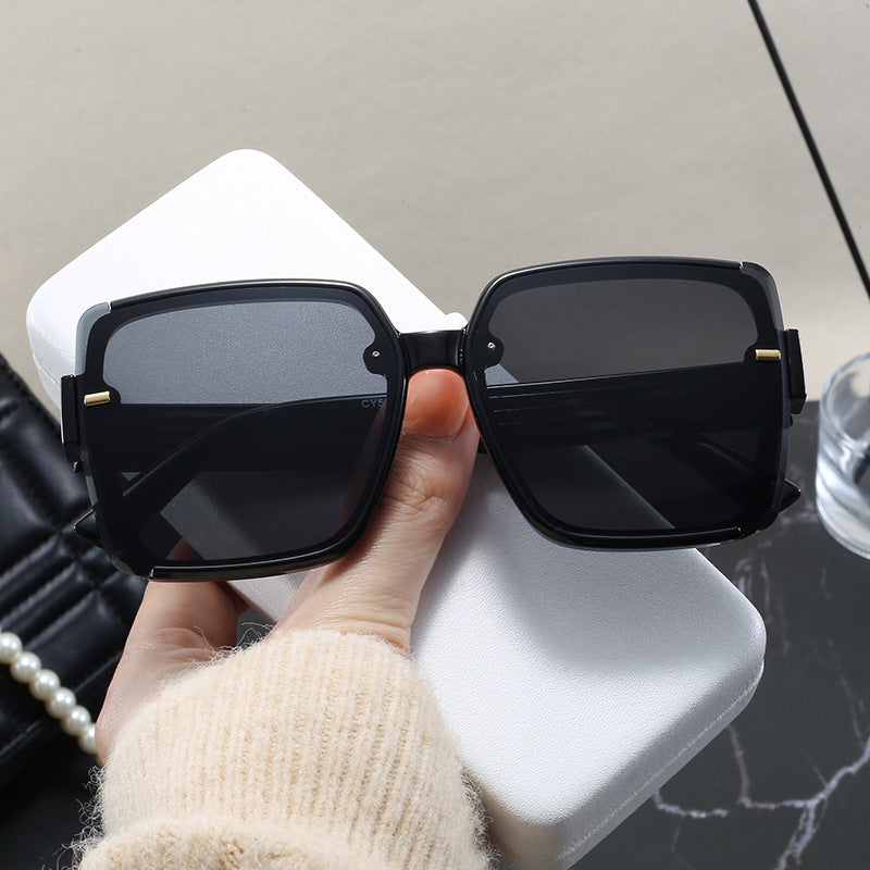 Dame firkantet solbrille med trendy geometrisk design Luvikno