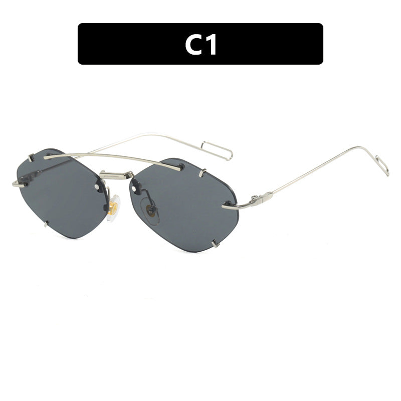 Dame geometrisk solbrille med ultralett metallramme Luvikno