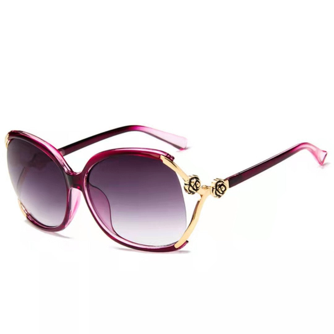 Dame elegante oversized solbrille med gyldne aksenter Luvikno