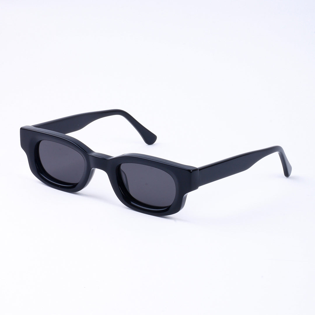 Dame solbriller i moderne høyoppløsningsdesign Luvikno